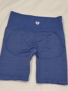 Women’s Best Seamless Scrunch Shorts